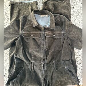 Universal thread jumpsuit size 16